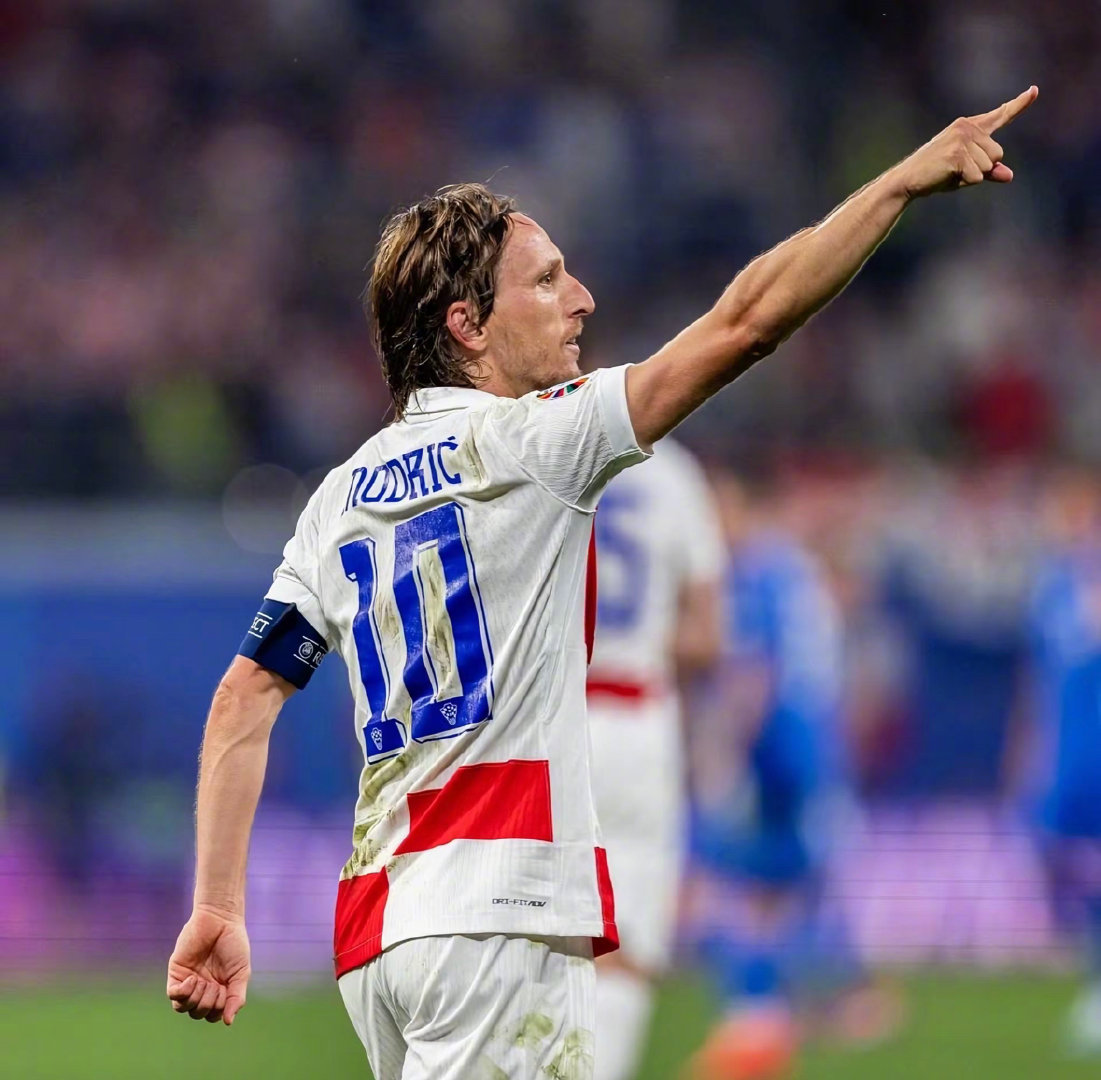 若出战多特，B席将成为第4位欧冠出场达到100次的葡萄牙球员