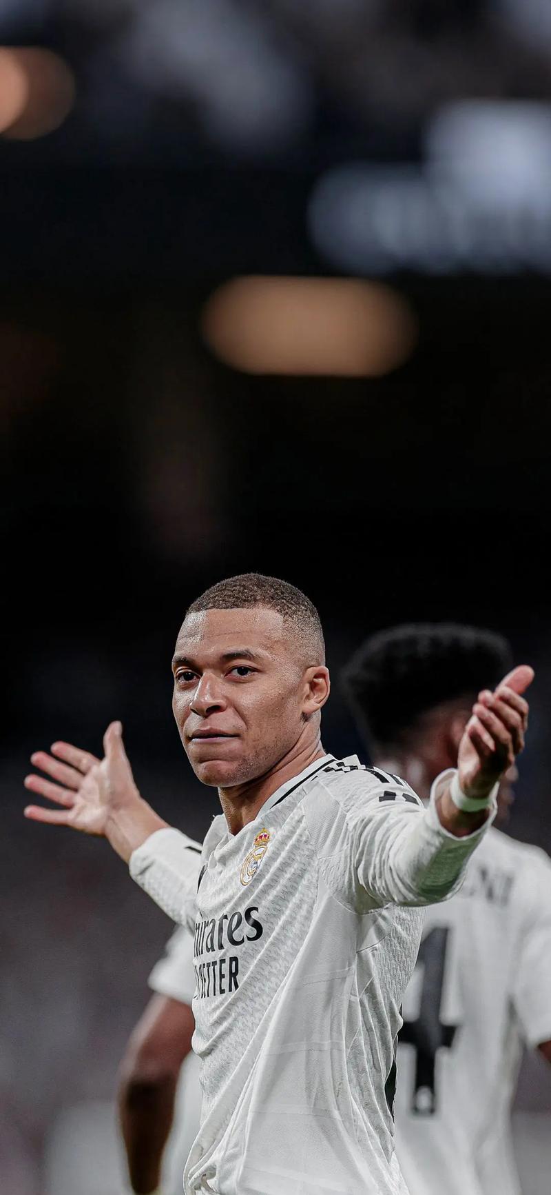 本赛季沃尔什首发时凯尔特人9胜2负，近两场投篮15中14